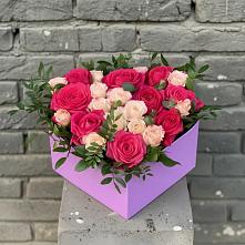 Цветочная композиция из Розы в коробке #REPLACE_PRED# Губдене