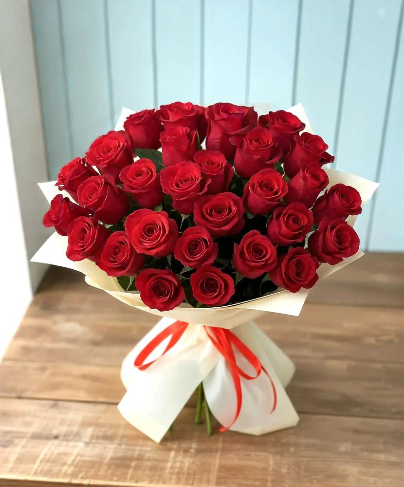 Букет 29 Красных роз в Губдене