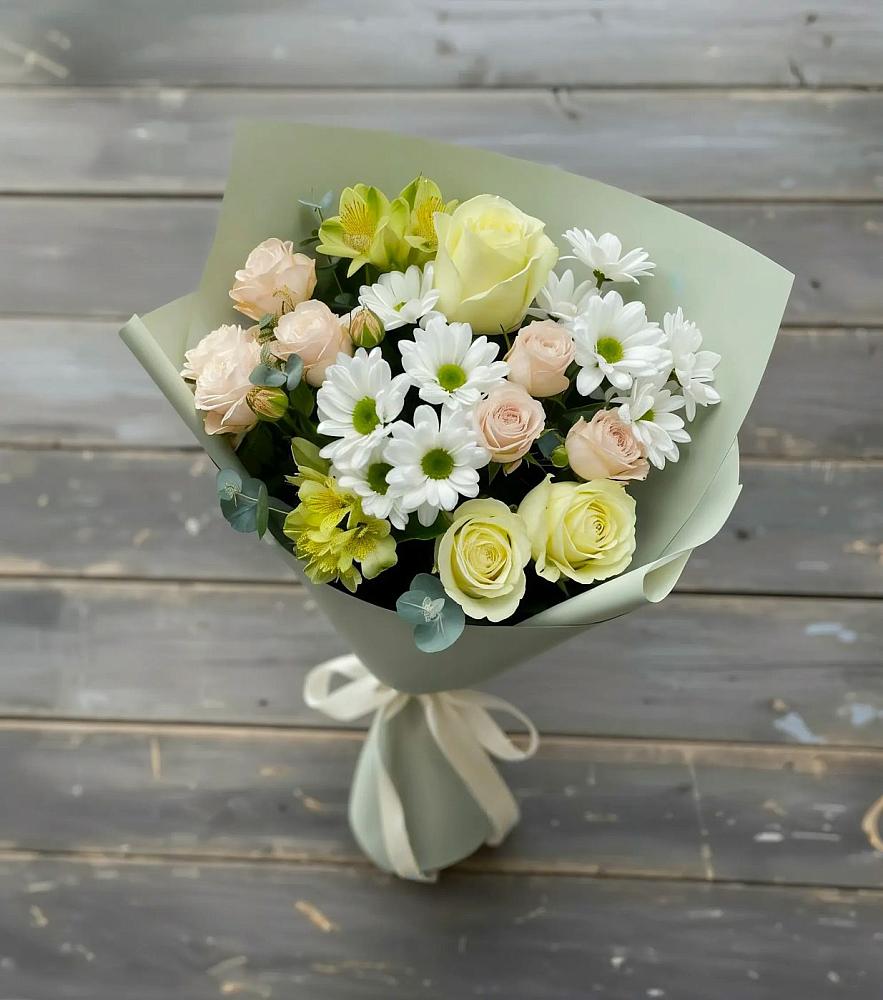 Букет цветов из: Альстромерии, Розы и Хризантемы в Губдене