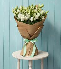 Букет цветов из:  Лизиантусы в Губдене