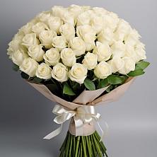 Букет 101 беля роза Белоснежка в Губдене