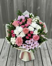 Букет цветов из:  Альстромерии, Гвоздики, Розы и Хризантемы в Губдене