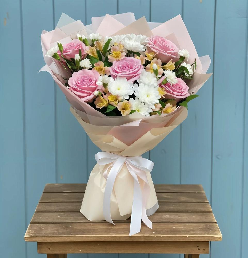 Букет цветов из: Гвоздики, Орхидеи и Розы в Губдене