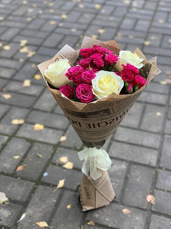 Букет цветов из: Розы в Губдене