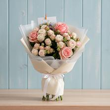 Букет цветов из:  Розы в Губдене
