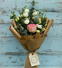 Букет цветов из:  Розы и Лизиантусы #REPLACE_PRED# Губдене