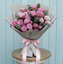 Букет цветов из:  Розы в Губдене